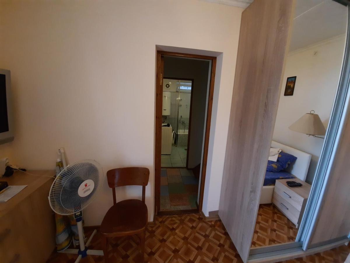 Гостевой Дом "Боцман" На Барцыц-Гудаутская 5 Gagra Exterior foto